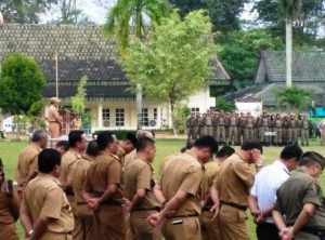 PJS WALIKOTA JAMBI PIMPIN APEL PAGI