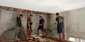 SATGAS TMMD KE-101 KODIM 0807/TULUNGAGUNG KEBUT PEMBANGUNAN MUSHOLA DI DUSUN SONGBOLONG