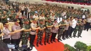 PANGLIMA TNI: TNI-POLRI MOTIVATOR PEREKAT PERSATUAN DAN KESATUAN