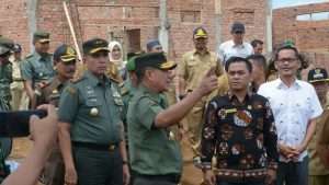 WAKASAD TINJAU PEMBANGUNAN MARKAS DENZIPUR DI BENGKULU TENGAH