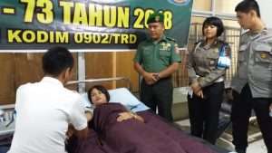 TNI POLRI GELAR DONOR DARAH DALAM RANGKA HUT TNI DAN HUT RI-73