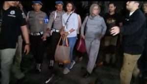 Diduga Akan Melarikan Diri, Ratna Sarumpaet Ditangkap Polisi Di Bandara Soekarno-Hatta