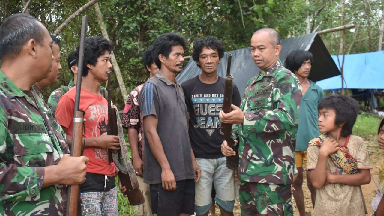 Suku Anak Dalam (SAD) Sadar Hukum, Serahkan 16 Kecepek ke “Rajo Tentro”