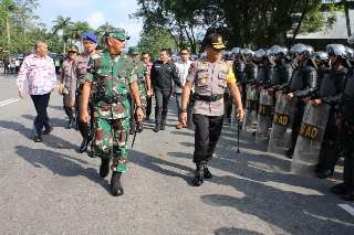 Danrem 102/Pjg dan Kapolda Kalteng Gelar Pasukan Pengamanan Pemilu 2019