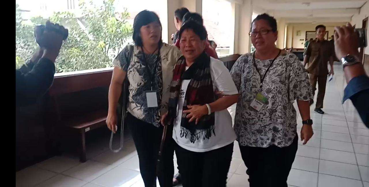 Pelaku Pembunuhan Berencana Hanya Divonis 20 Tahun Keluarga Korban Histeris