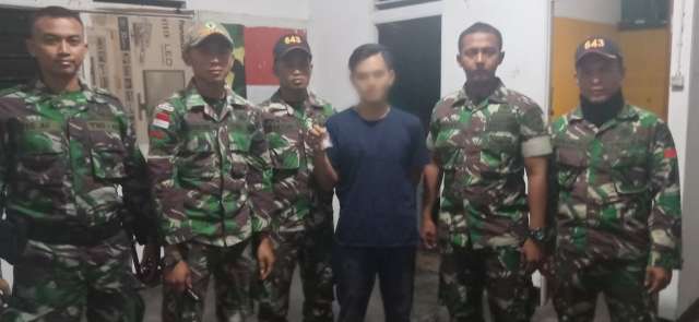 Kedapatan Bawa Sabu, Warga Malaysia Diamankan Satgas Pamtas Yonif Mekanis 643/WNS