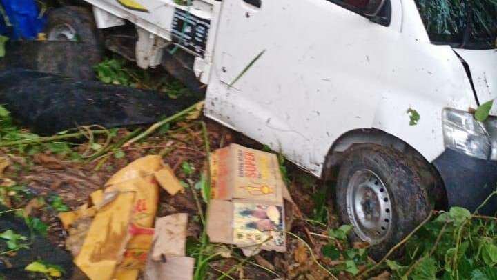 Patut diacungkan Jempol. Satgas Yonif 328 Evakuasi Korban Kecelakaan Tunggal