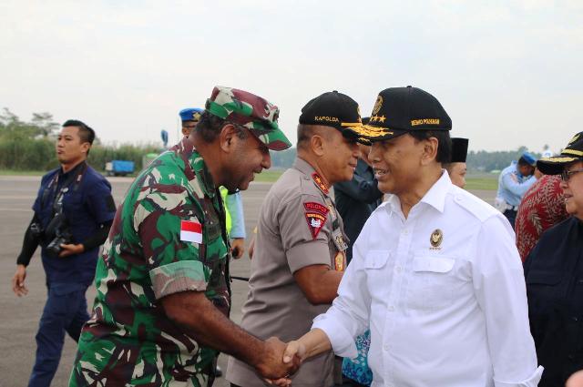 Wiranto, Siti Nurbaya, Panglima TNI, Kapolri Pantau Karhutla Via Udara