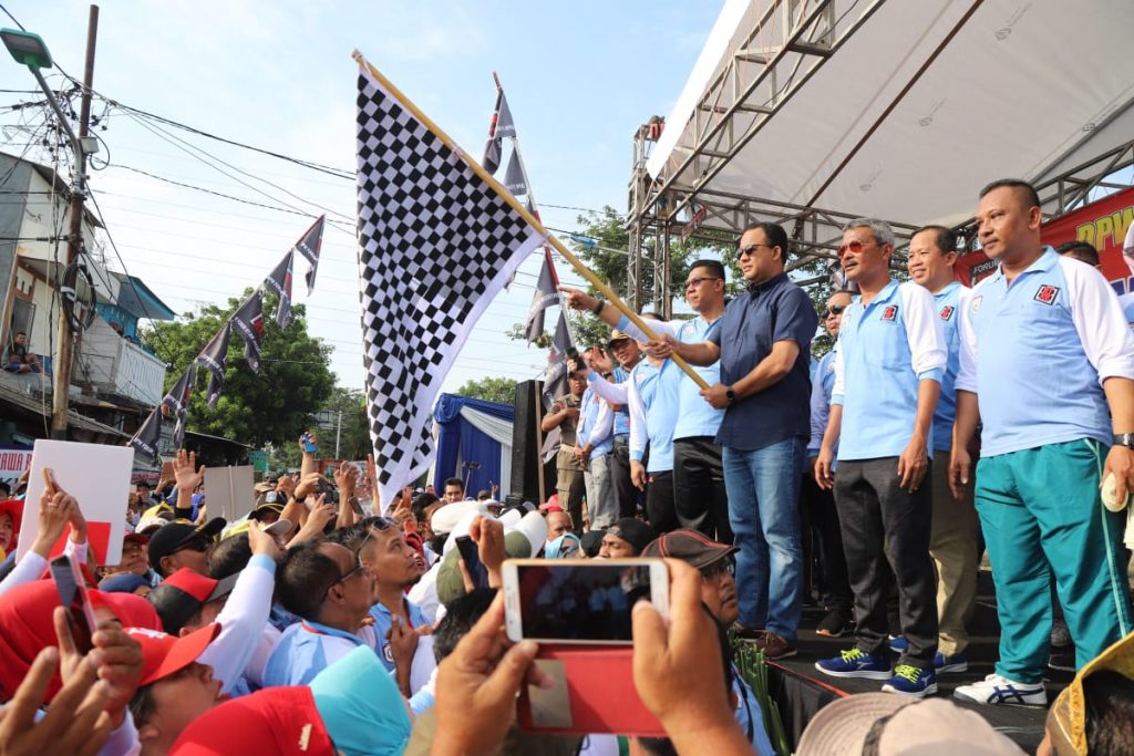 Hadiri Jalan Sehat Forum RT/RW se-Jakarta Utara, Anies Berharap Persatuan Bangsa Semakin Kuat