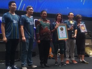 Olahraga Pound Fit ‘AXA Health Day’ dengan Peserta Terbanyak Masuk Rekor LEPRID