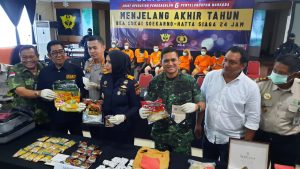 Jelang akhir Tahun Dandim 0506/Tgr Hadiri Press Conference di Bea Cukai