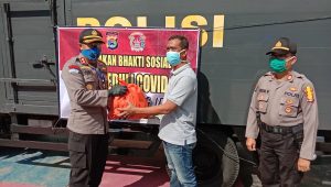 Polri Peduli Covid-19, Polres Lampung Utara Bagikan 1056 Paket Sembako