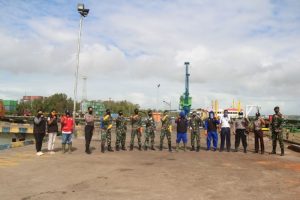 Sambut HUT ke-53, Satgas Yonif 411 Kostrad Gandeng PMI Merauke Putus Mata Rantai Covid-19