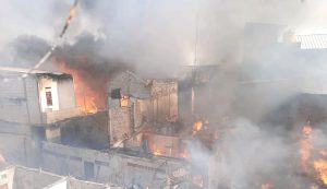 Sijago Merah Lalap Rumah Permanen di Paseban Termasuk Rumah Mantan Kapolsek Senen