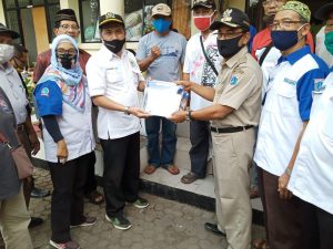 Korban Kebakaran Warga Kebon Kosong Dapat Bantuan Dari Lembaga Masyarakat