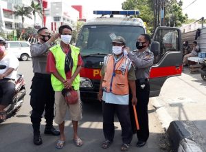 Kasat Binmas Polres Cirebon Kota Giat Pendisiplinan Masyarakat Gunakan Masker