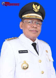 Wali Kota Serahkan Bantuan Kursi Roda untuk Lansia