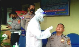Deteksi Dini Penularan Covid-19, Satlantas Polres Cirebon Kota Gelar Swab Antigen