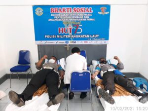 Wujudkan Sinergitas, Polsek KPC Kirimkan Anggotanya Ikuti Donor Darah HUT POM TNI AL