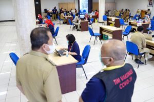 ASN Se-Pemkot Jakut Divaksin COVID-19 Tahap Pertama