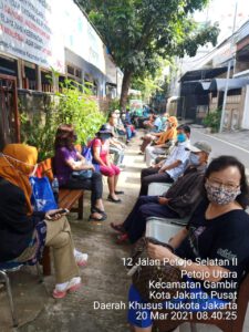 Lansia Kelurahan Petojo Utara Apresiasi Percepatan Vaksin Covid-19