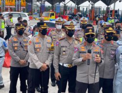 Kasat Lantas Polres Cirebon Kota Dampingi Kunker Kakorlantas di Pintu Tol Palimanan