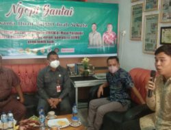 Ngopi bareng Dirut BUMD dan Mahasiswa Pelalawan.