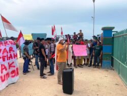 Aktivis HMI Beserta Masyarakat Gruduk Pabrik Kelapa Sawit PT Inti Indosawit Subur