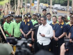 Untuk Menyambut Delegasi KTT ASEAN, Pj Gubernur DKI Tanam Pohon Di Jalan Pluit Karang Karya
