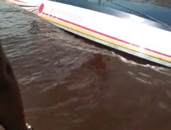 Speed Boat EVELYN CALISCA 01 Tenggelam Di Perairan Desa Air Tawar Kecamatan Kateman Kabupaten Indragiri Hilir Provinsi Riau