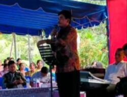 Bupati Nias Barat Hadiri Syukuran Pernikahan di Desa Sitolubanua Lahomi