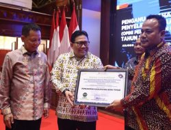 Terbaik se-Aceh, Aceh Timur Terima Penghargaan Zona Hijau dari Ombudsman RI