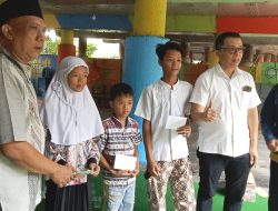 Yan Hiksas Bantu Warga Tanjung Priok