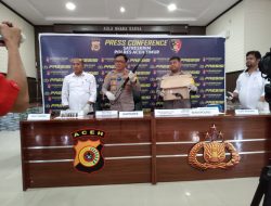 Masyarakat Serahkan Dua Pucuk Senjata Api ke Polres Aceh Timur