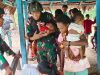 Jamin Tumbuh Kembang Balita, Satgas Yonif 122/Tombak Sakti Pos Kaliasin Gelar Posyandu di Kampung Kibay Perbatasan RI-PNG