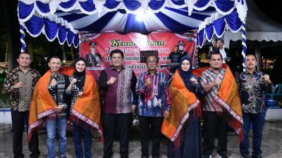 BERSAMAAN DENGAN BUKA PUASA BERSAMA WARGA MUSLIM SAMOSIR, PEMKAB LAKUKAN PISAH SAMBUT KAPOLRES SAMOSIR