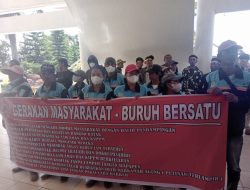 Ratusan Buruh PT Toba Pulp Lestari Menangis Sampaikan Aspirasi ke KPH WILAYAH IV, DPRD dan PEMKAB TOBA