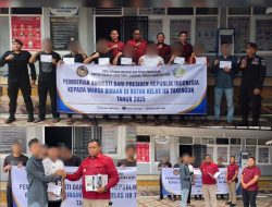 Karutan Rusli Serahkan Surat Keputusan Amnesti dari Presiden Republik Indonesia “8 WBP Rutan Takengon Langsung Bebas”