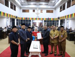 Rapat Paripurna DPRD Rohul Ketok Palu APBD Perubahan Tahun Anggaran 2025