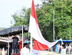 Pemkab Samosir Peringati Hari Sumpah Pemuda Ke-97, Bupati Vandico Serahkan Penghargaan Kepada Atlit Berprestasi