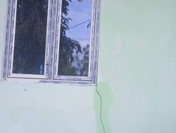 Gedung Farmasi Dinas Kesehatan Samosir Sudah Rusak Parah, LSM-GRACIA Minta Bupati Vandico Copot Kadis dan PPTK Dinkes Samosir