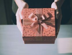 Berapa Persentase Self Reward Bulanan dan Apakah Sudah Cukup?