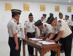 Perkuat Kinerja di Era Baru, Kakanwil Ditjenpas Aceh Lantik 39 Pejabat Manajerial: “Tak Ada Ruang Bagi Penyimpangan!”