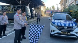 Penyaluran Bantuan Sosial Kemanusian Pasca Bencana Hidrometeorologi dari Kapolri melalui Polres Aceh Timur ke Titik Pengungsian