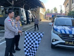 Penyaluran Bantuan Sosial Kemanusian Pasca Bencana Hidrometeorologi dari Kapolri melalui Polres Aceh Timur ke Titik Pengungsian