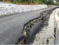 Baru Berumur Dua Bulan, Proyek Berbiaya Rp14 Miliar Sudah Rusak Parah, LSM GRACIA Desak Bupati Copot Kadis PUPR Kab. Bogor dan Kabid Pemeliharaan Jalan dan Jembatan