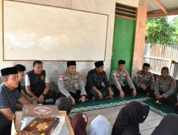 Kepedulian di Bulan Suci: Polres Aceh Timur Salurkan Bantuan untuk Dayah Terdampak Banjir