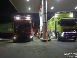 Dugaan “Main Harga” dan Arogansi Sekuriti Warnai Distribusi Solar Subsidi di SPBU KM 5 Pelalawan