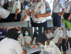 Komitmen Bersih dari Narkoba, Kakanwil Ditjenpas Sumut Ikuti Tes Urine Bersama Jajaran