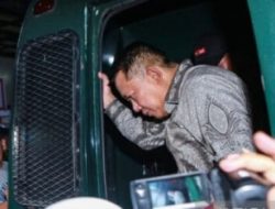 Merasa Dikriminalisasi, Eks Jampidsus Febrie Adriansyah Resmi Ditahan Kejagung Terkait Kasus TPPU